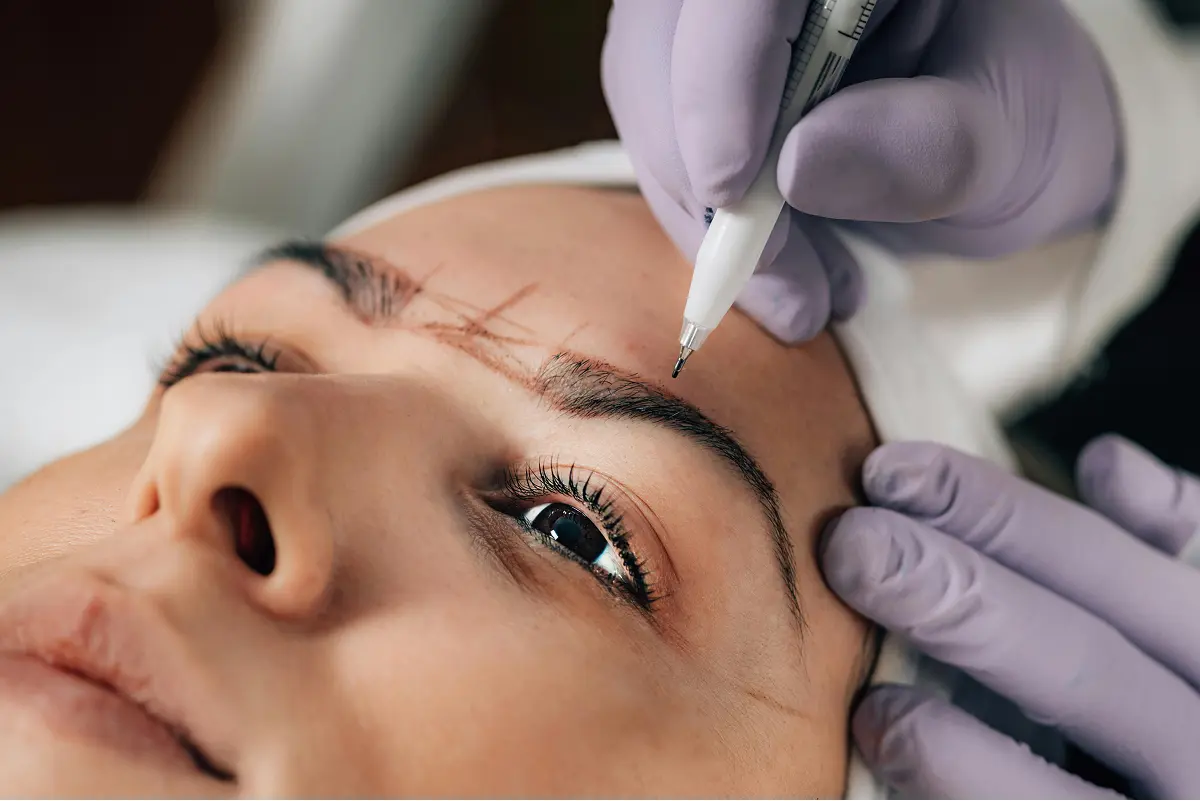 How to prepare skin for permanent eyebrow makeup in Krakow
